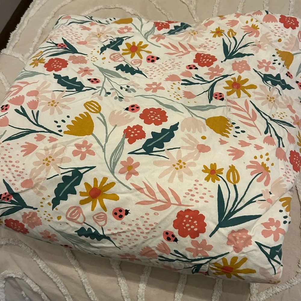 Pillowfort Floral Duvet Cover Set - Pink, Yellow, Green, With 2 Pillow Cases - Picture 4 of 6
